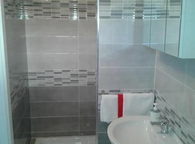 Just Blue Монтесильвано