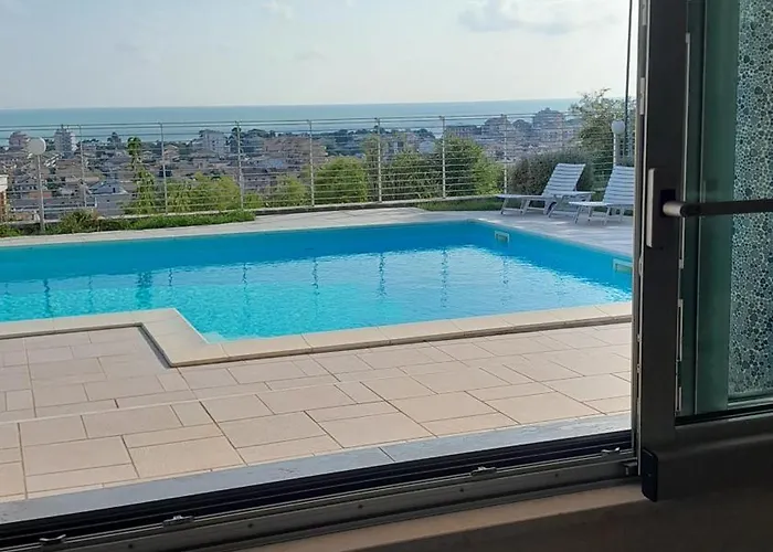 Just Blue Гостевой дом Монтесильвано